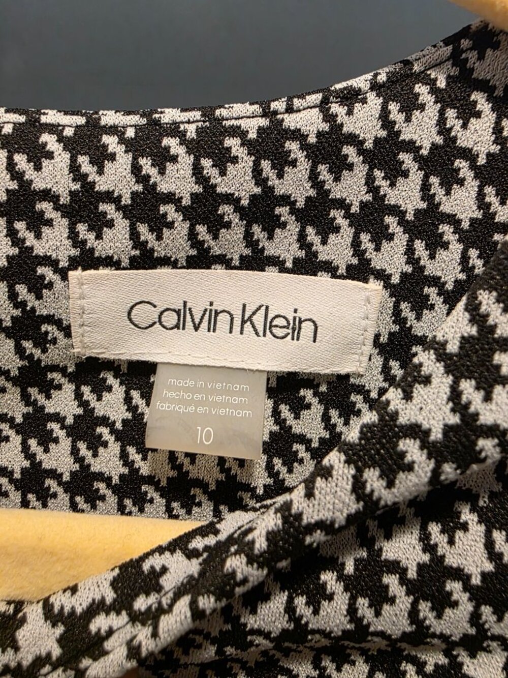 Calvin Klein dress - Picture 3 of 4